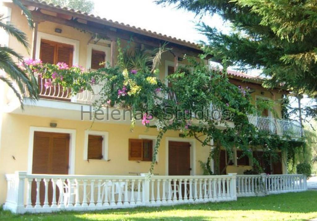 Helena'S Studios Livathos  Ngoại thất bức ảnh